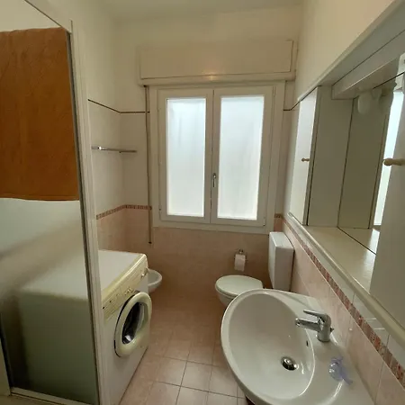 Flora Apartment